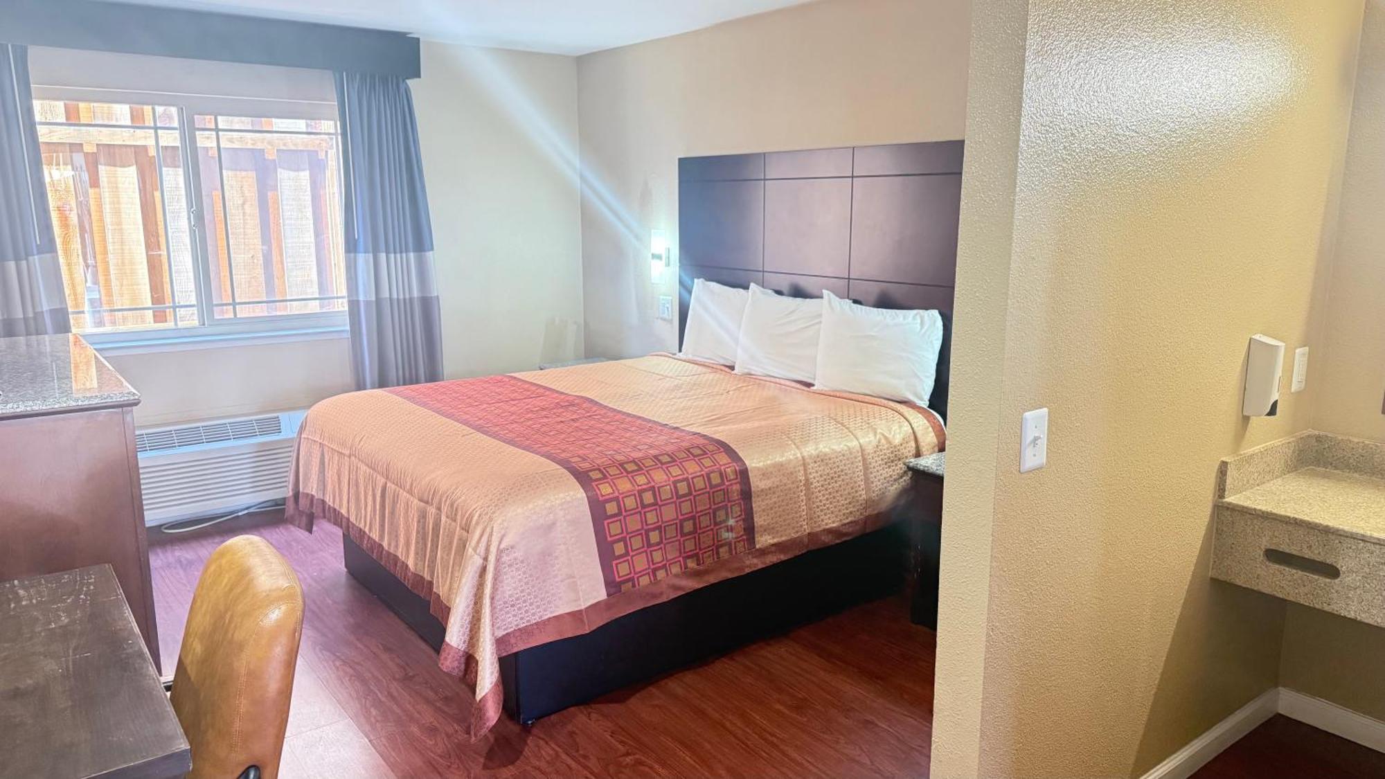 Valley Inn Watsonville Zewnętrze zdjęcie