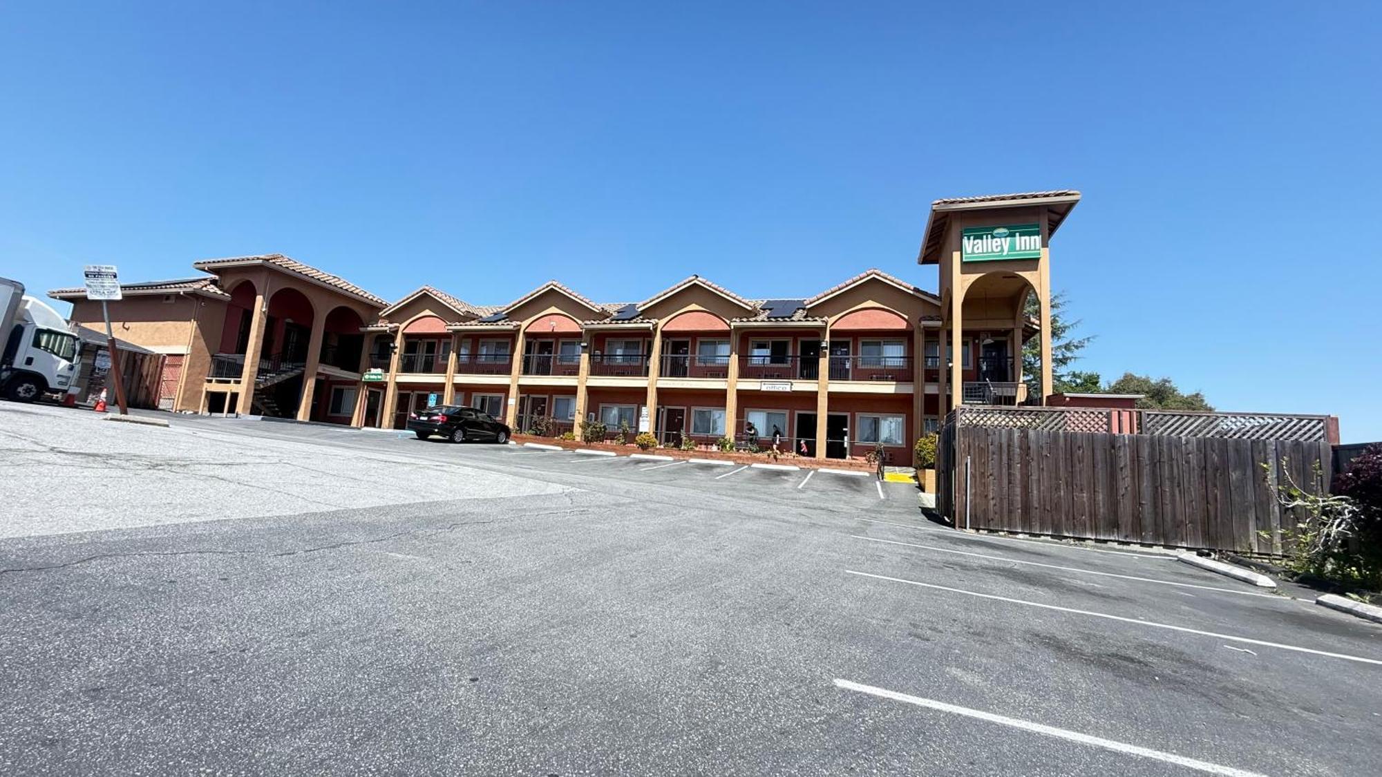 Valley Inn Watsonville Zewnętrze zdjęcie
